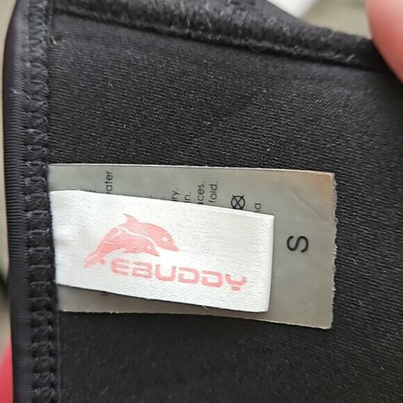 Triangl Swimsuit - Picture 7 of 10